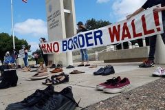 borderwallprotest5