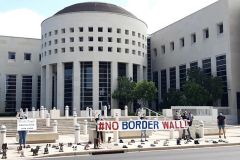 borderwallprotest8