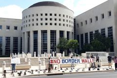 borderwallprotest9